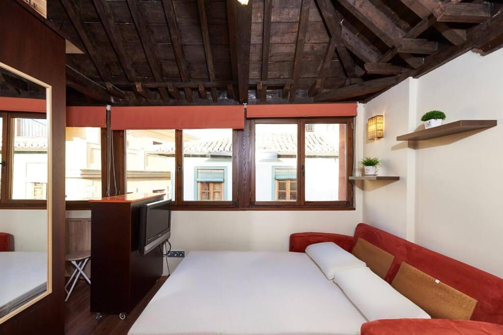 גרנדה Lindo Estudio Con Terraza San Matias מראה חיצוני תמונה